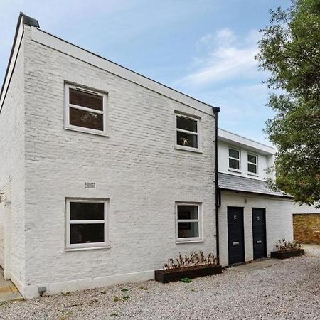 Amazing 3 Bed Interior Designed House With Garden - 114 The Hervey London Exterior foto