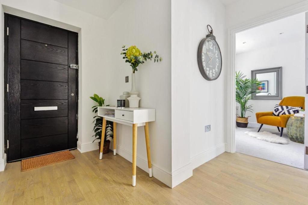Amazing 3 Bed Interior Designed House With Garden - 114 The Hervey London Exterior foto